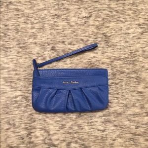 🥳 Flawless juicy coutoure wristlet 🥳